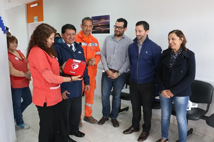 El Centro de Salud N°3 de la Margen Sur recibió un desfibrilador