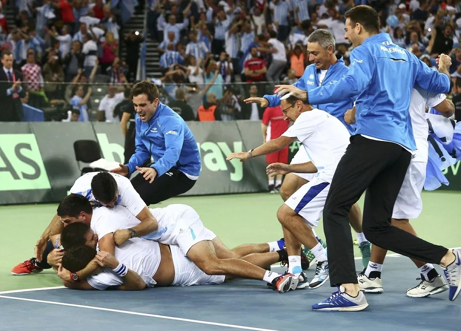 Histórico:Federico Delbonis le ganó a Ivo Karlovic y la Argentina conquistó la Copa Davis por primera vez