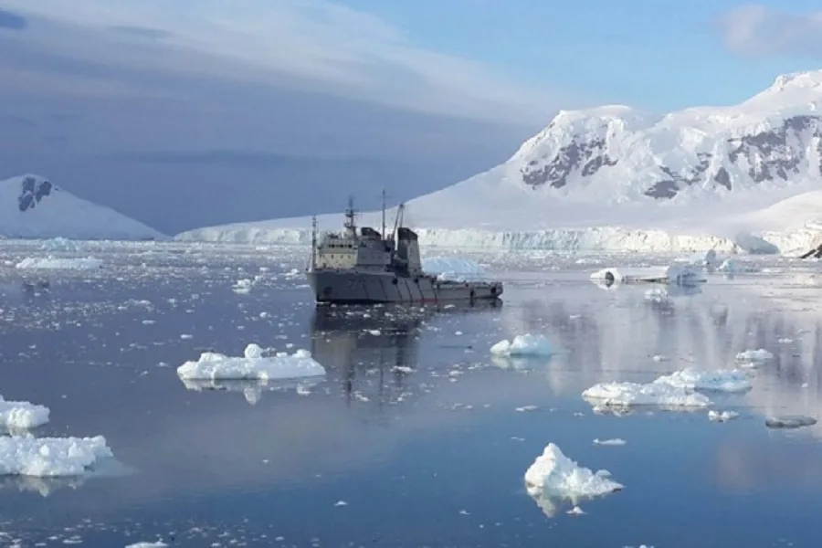 Tripulantes del ARA Islas Malvinas pasarán fin de año en alta mar
