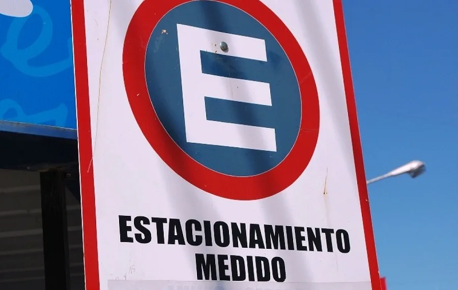 Estacionamiento medido:Habrá que registrarse con un usuario y contraseña desde internet antes de bajar la aplicación
