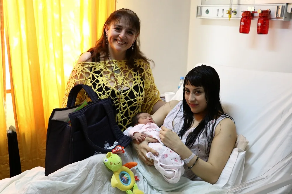 El Municipio le dio una cálida bienvenida a la primera bebé riograndese