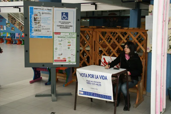 El stand del INCUCAI en el Centro Polivalente de Artes.