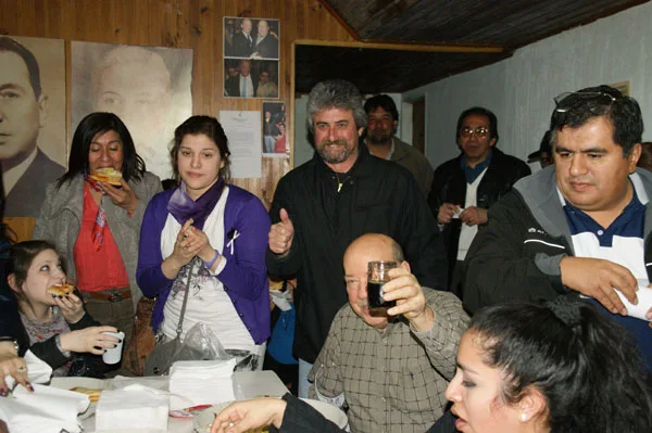 Raúl Moreira en el festejo del PJ tras los resultados provinciales.