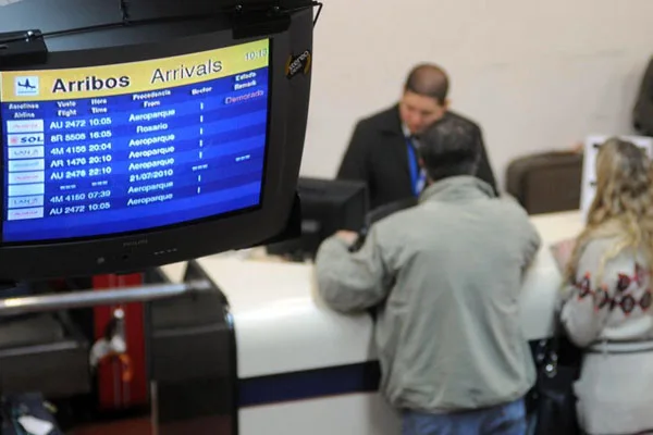 Sigue la incertidumbre para aquellos que deben viajar desde y hacia Buenos Aires.