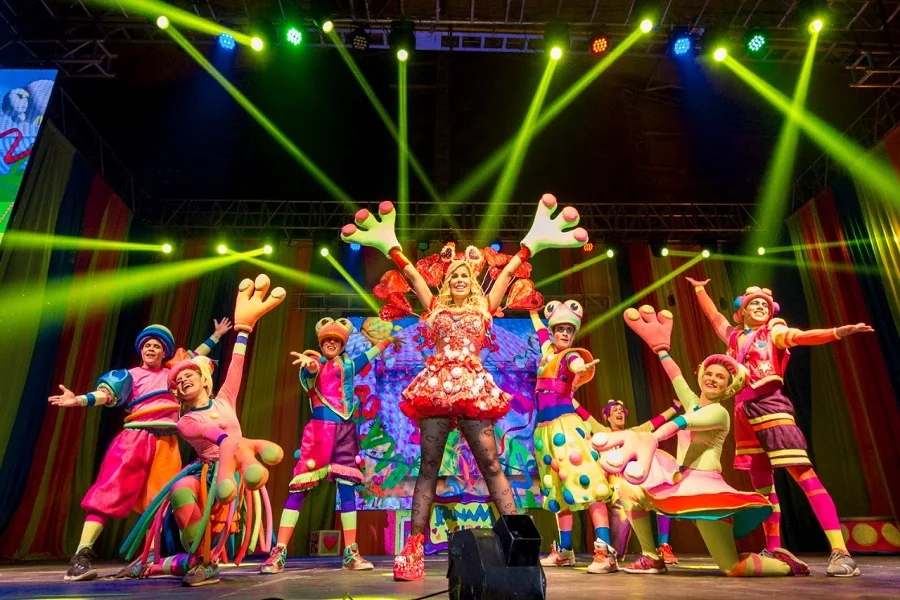 Una multitud de niños y niñas disfrutó del espectáculo “Panam y Circo”