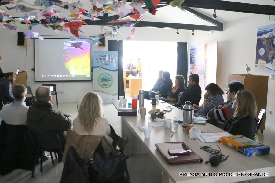 El municipio y la mesa técnica analizan el proyecto de habilitación de canteras     