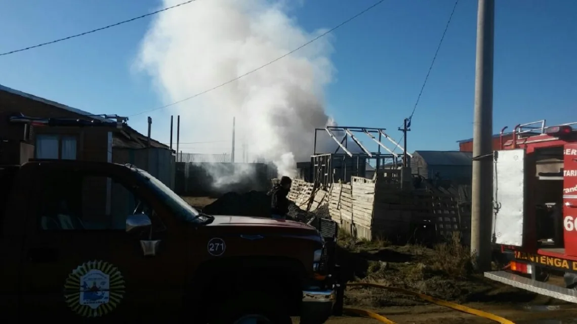 Tragedia: Un anciano murió al incendiarse su casilla