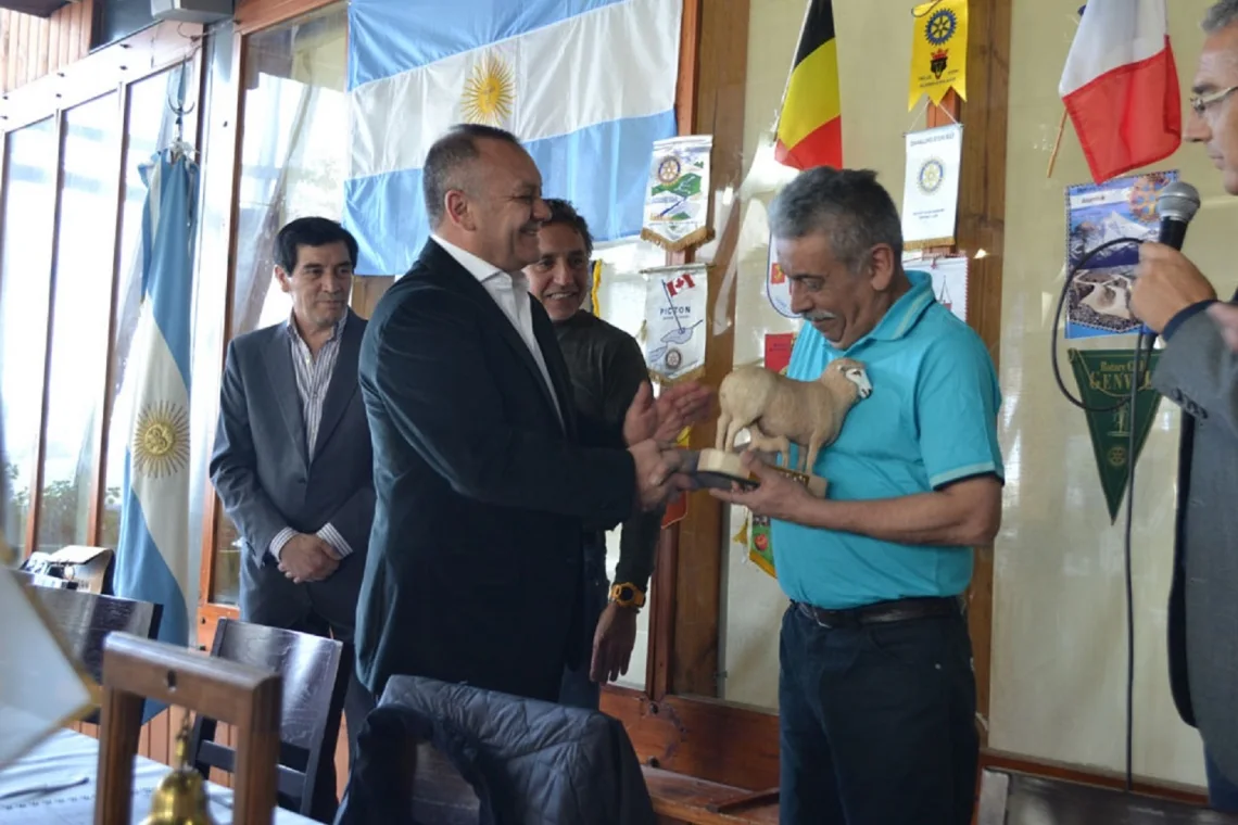 Rotary Río Grande: Reconocieron a José Bonilla como “Vecino Solidario 2017”