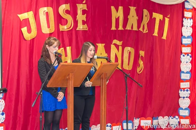 Ushuaia: El colegio provincial José Martí festejó 64 años de vida 