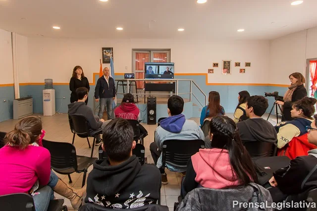 Tutoriales Matemáticas: 21 estudiantes de Ushuaia accedieron a la beca