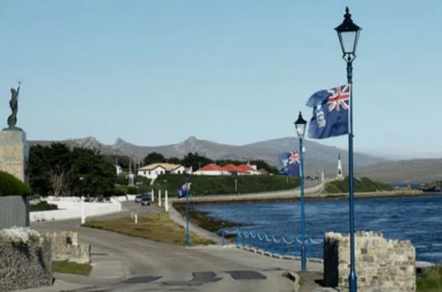 Un viaje histórico: Egresados que eligieron visitar las Islas Malvinas