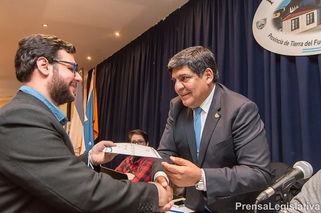 Nahuel Carrizo es el delegado del Parlamento juvenil Mercosur
