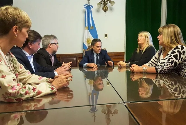 Bertone y Pichetto se vieron las caras por la reforma impositiva