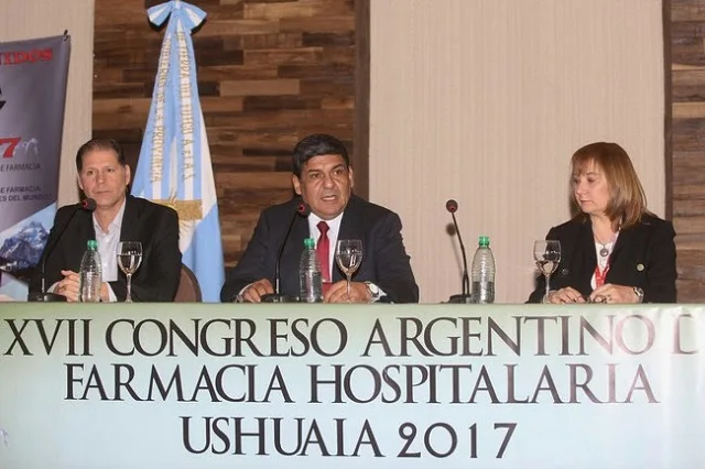  Arcando presidió acto inaugural del XVII Congreso Argentino de Farmacia Hospitalaria