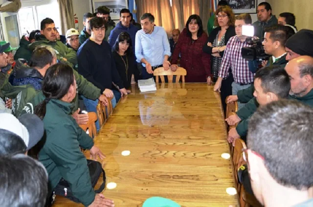 Tensa reunión entre Concejales e integrantes del sindicato de Camineros