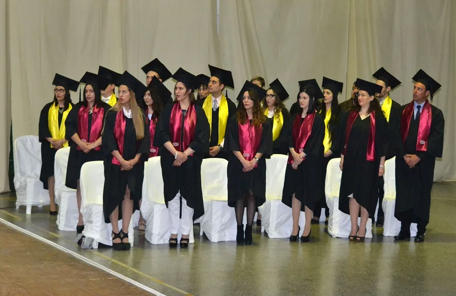 La UCES, vivió una nueva ceremonia de colación de grado