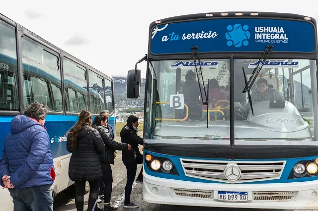 Choferesas en Ushuaia: 15 aspirantes rindieron examen este fin de semana