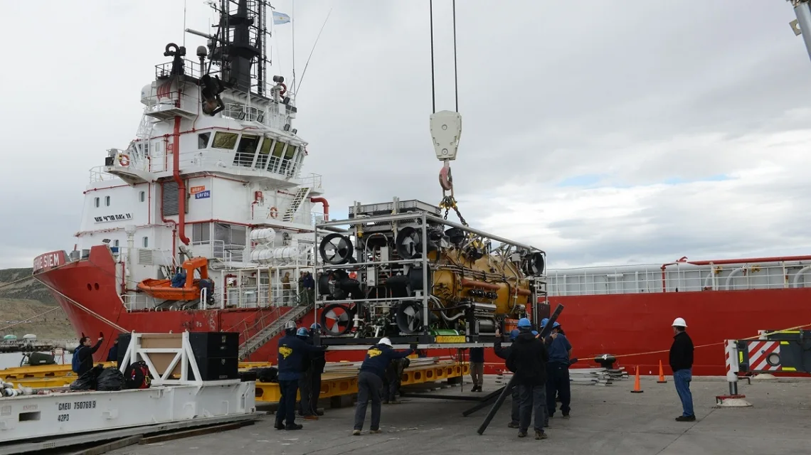 El minisubmarino ya está camino a buscar ARA San Juan