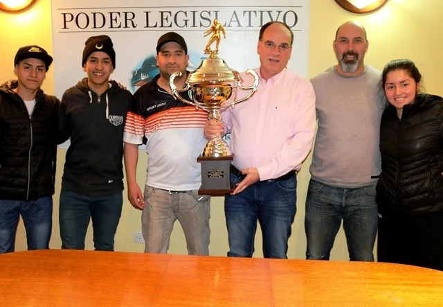 Los campeones del Patagónico de Clubes visitaron el Parlamento 