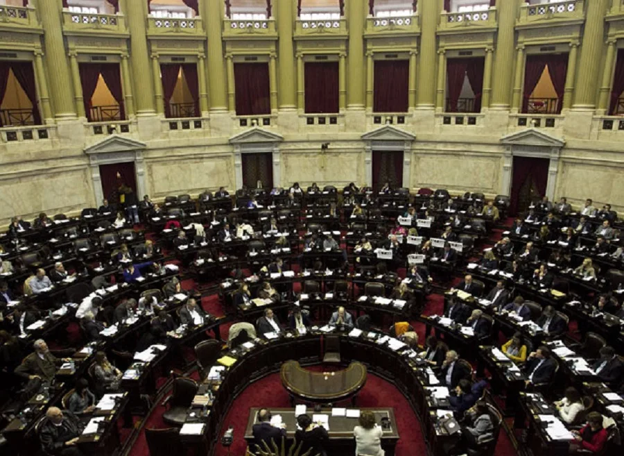 Por amplia mayoría, el Senado aprobó el primer paquete de reformas