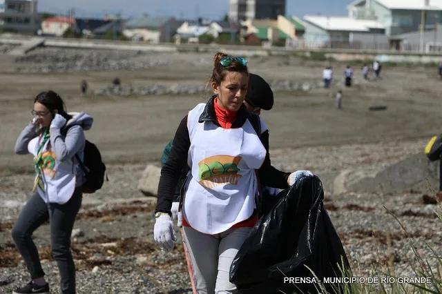 La Eco Maratón “Playas Limpias”, logró excelente respuesta de la comunidad