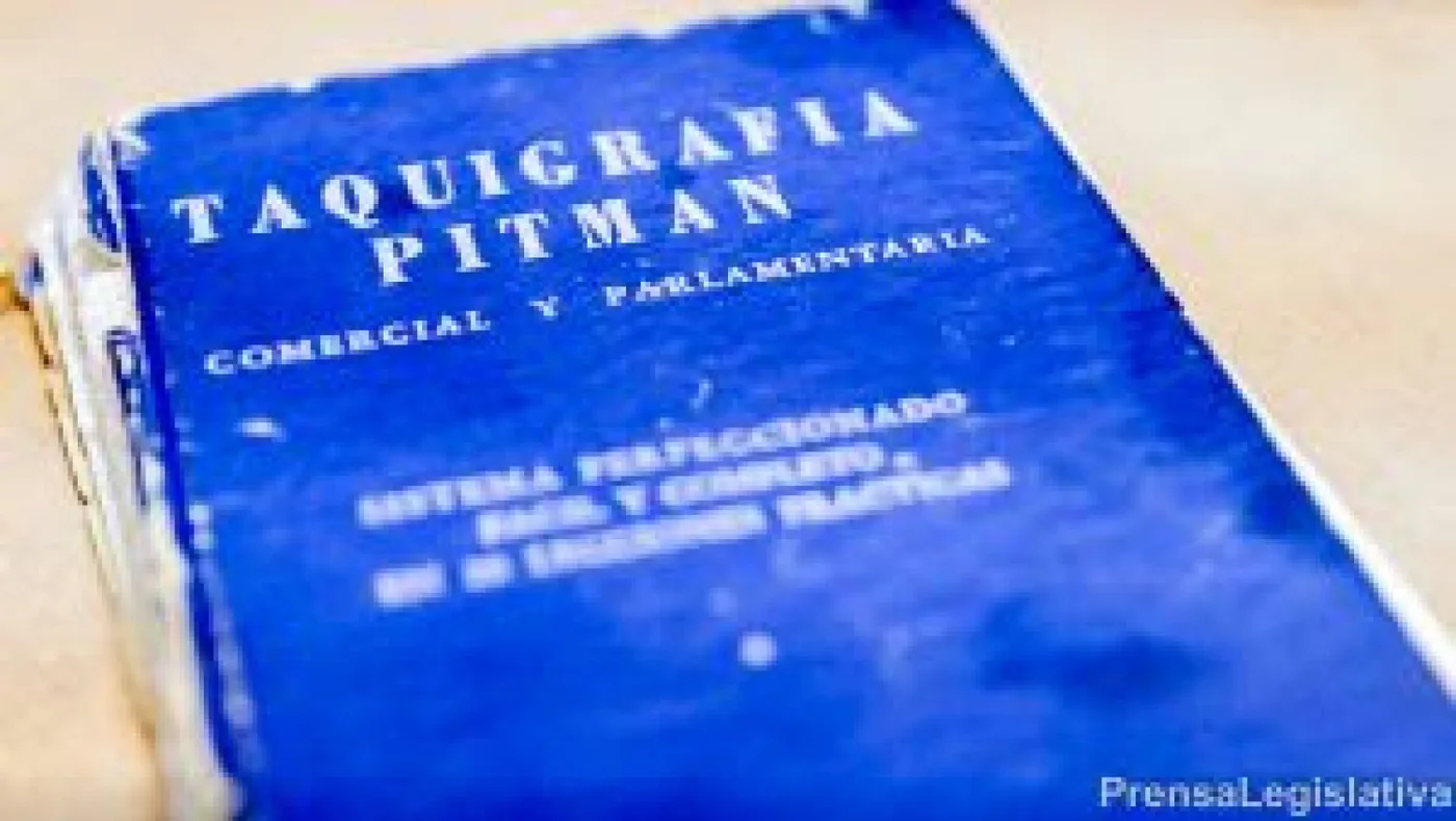 Taquígrafas legislativas dictarán capacitación en el CENT Nº 11