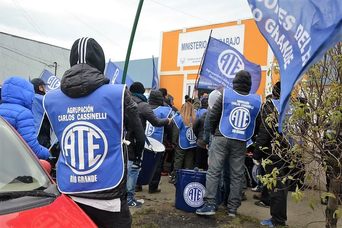 De los tres gremios, sólo uno ratificó lo firmado el acta.