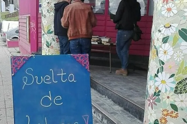 La Biblioteca Sarmiento continúa con la suelta de libros