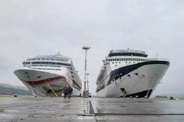 Llegan más cruceros: Miles de turistas visitan la ciudad de Ushuaia