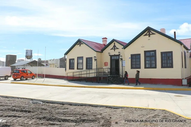 Margen sur: La Casa Municipal abrió sus puertas en el barrio CAP