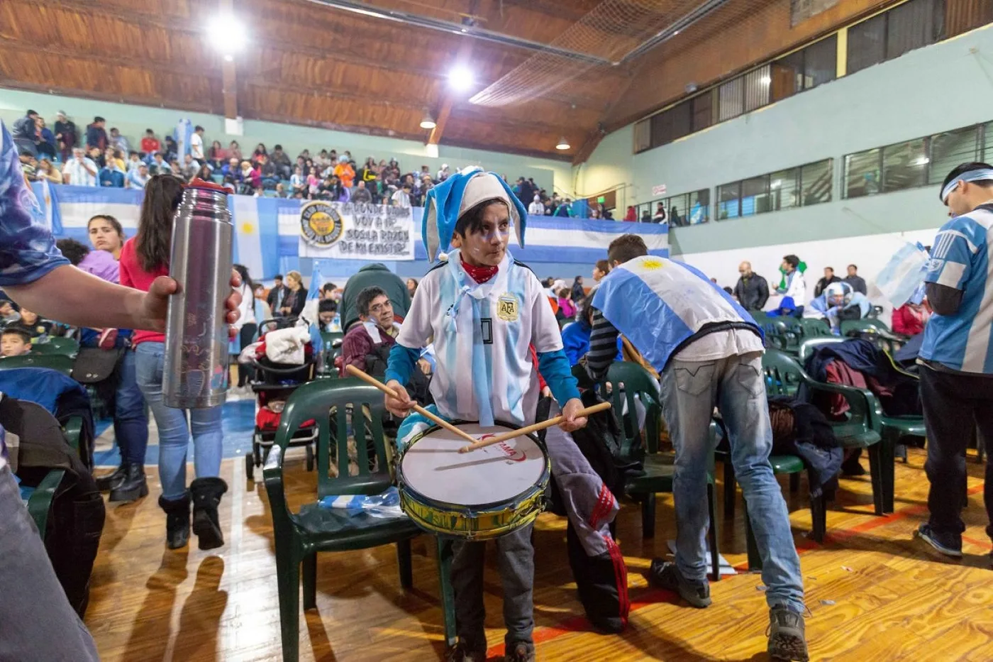 Desde el Fin del Mundo, los fueguinos alentaron a la Selección.