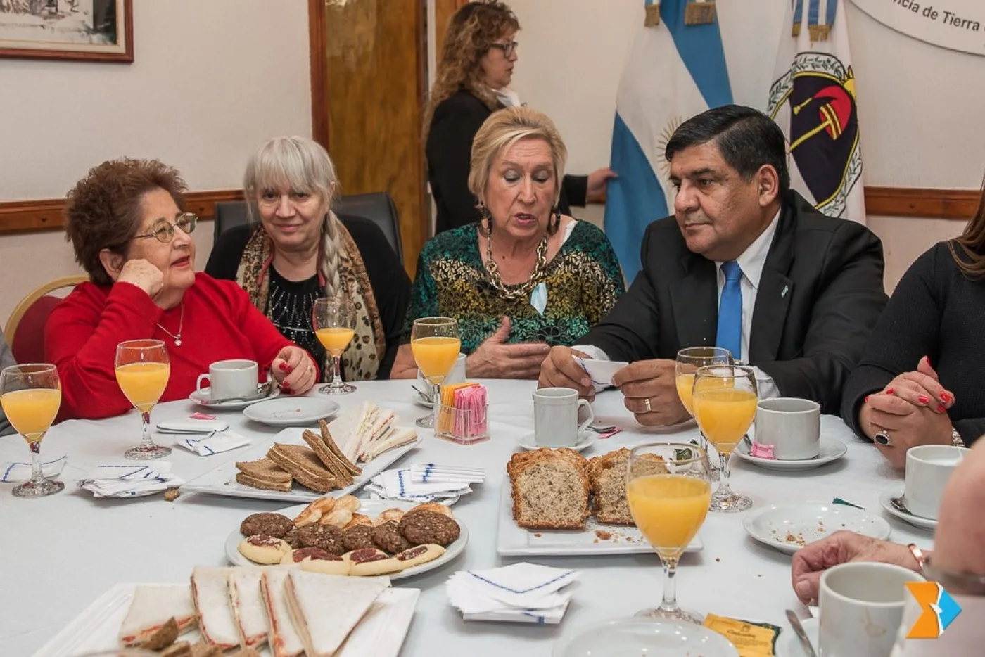 Arcando recibió a antiguas pobladoras.