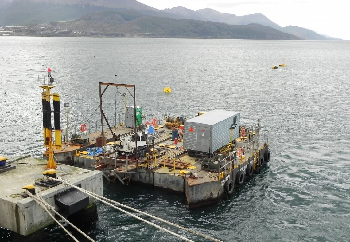 Puerto de Ushuaia: Comenzaron los trabajos de ampliación del muelle