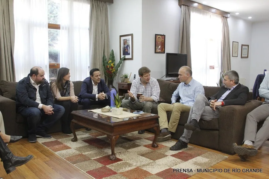 Melella recibió a representantes de la ciudad Española de Albacete