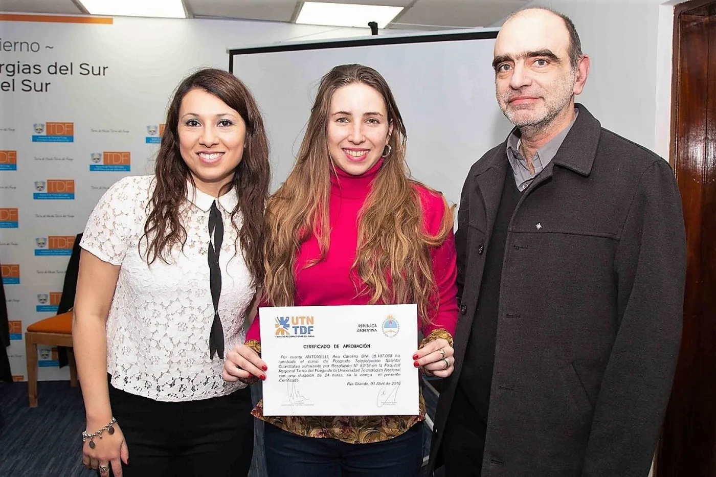 El Lic. Fabio Seleme, de la UTN, presente en el acto de entrega de los certificados.