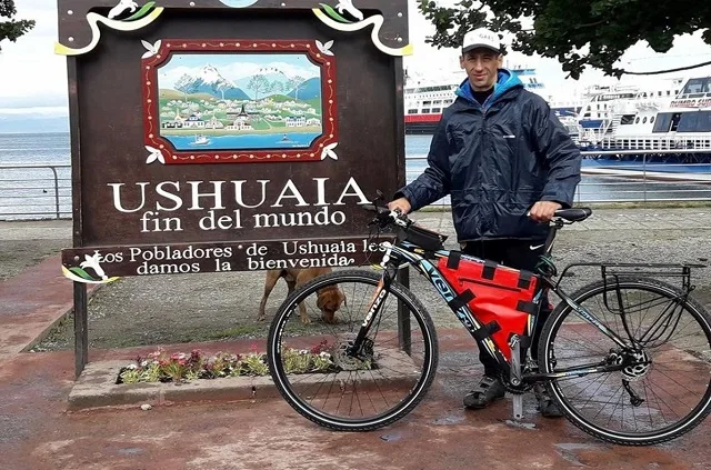 Unió Ushuaia y La Quiaca en bicicleta para ayudar a su sobrino
