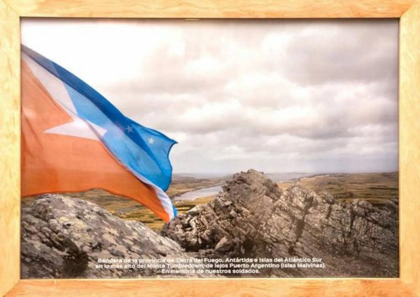 Bandera de nuestra provincia de Tierra del Fuego