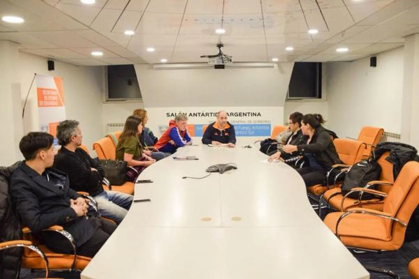 Gobierno y asociaciones coordinan acciones para los Juegos Evita y Araucanía