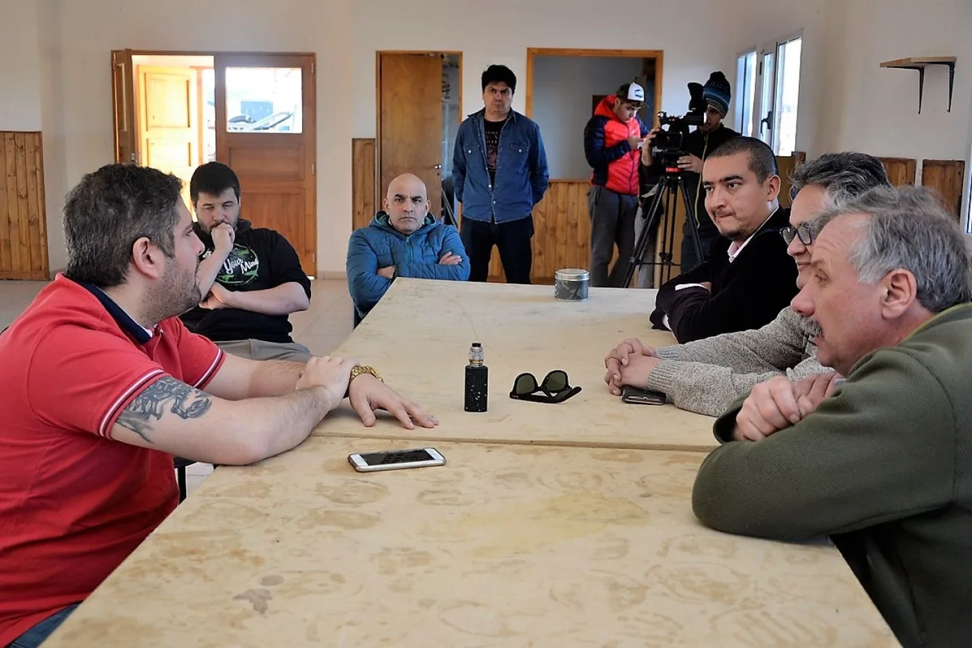 El presidente de Vialidad Provincial, Gastón Natale, en la reunión junto a Martín Ibarra, Eliseo Levín y Roberto Berbel. 