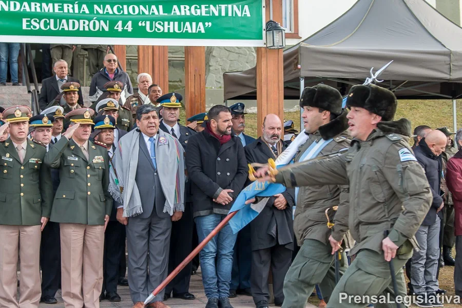 El Parlamento acompañó a Gendarmería en su aniversario