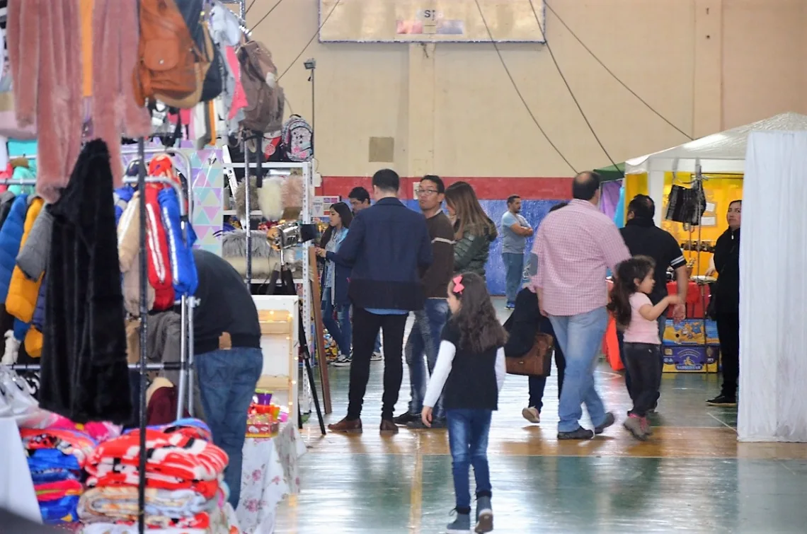 Súper Feria: El Don Bosco, colmado con el nuevo paseo de compras