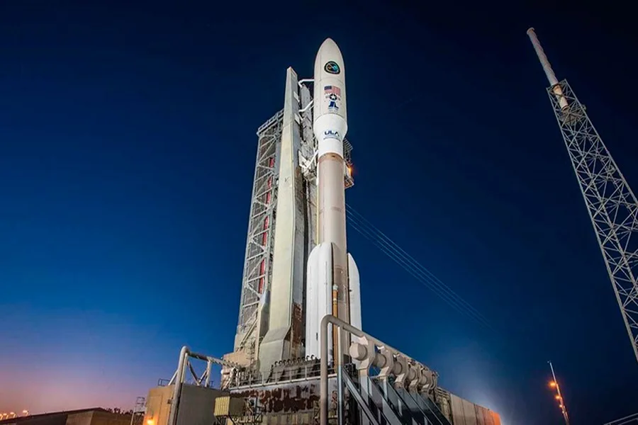 Lanzan el cohete Atlas V con dos satélites militares a bordo