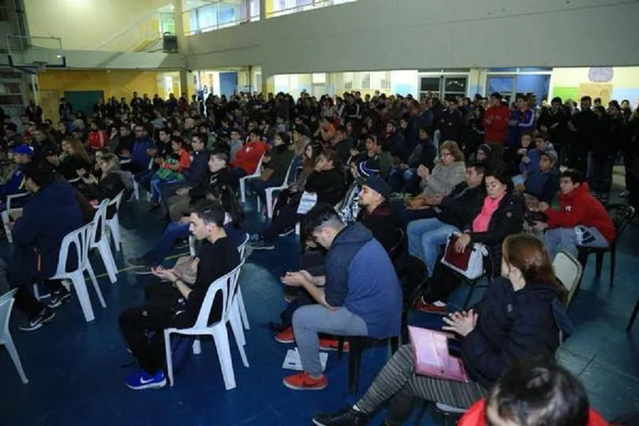 Se Realizó el acto de lanzamiento del Plan Fines en Río Grande
