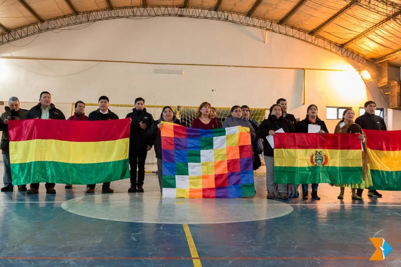 Acto por el aniversario de Bolivia.