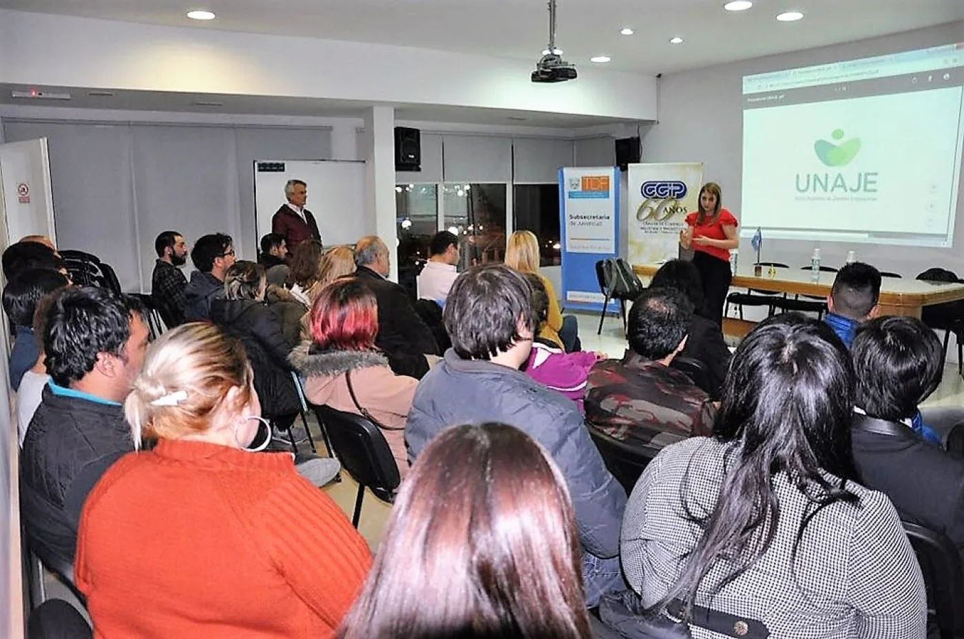 La UNAJE brindará una primera actividad para emprendedores.