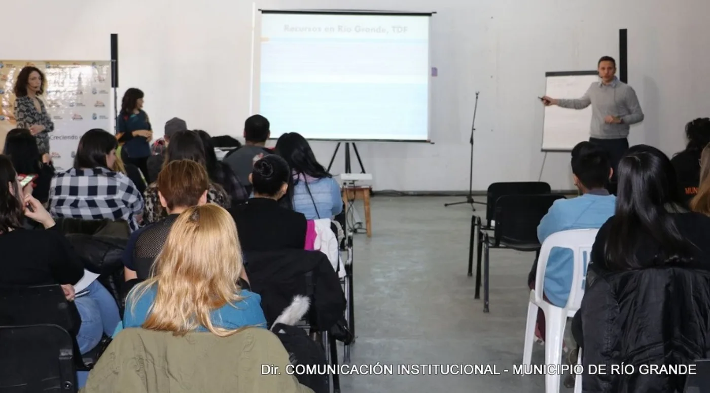 El Espacio para el Desarrollo Tecnológico y Laboral fue escenario de una nueva jornada de capacitación sobre la temática de abuso infanto-adolescente