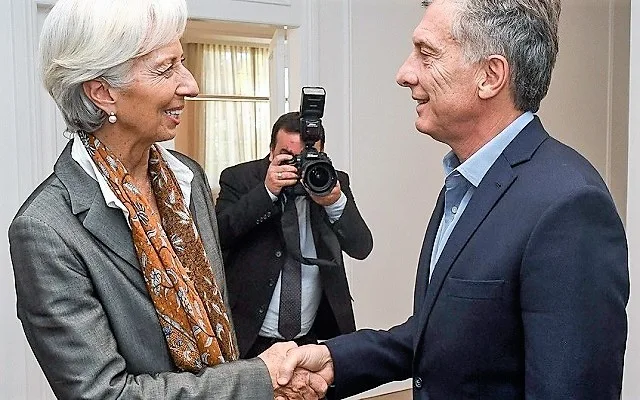 Argentina le pedirá al FMI "un piso de 30.000 millones de dólares"