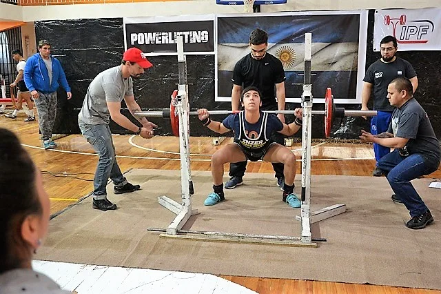 El Powerlifting se hizo presente en el Centro Deportivo Municipal