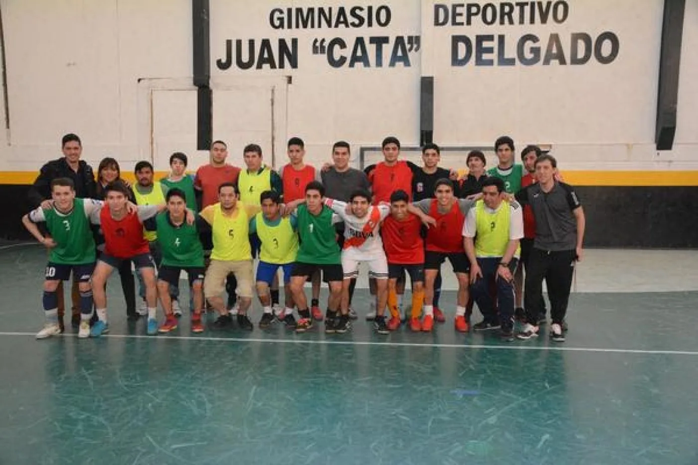 Encuentro deportivo entre internos de la Unidad Penitenciaria y la Selección Juvenil de Río Grande
