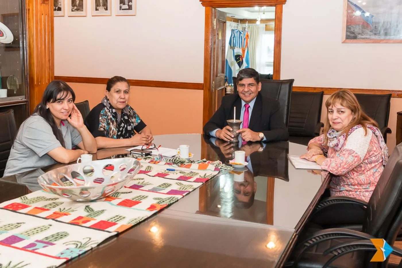 Referentes de futsal femenino visitaron al Vicegobernador